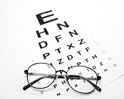 眼科知识：老人眼部不适 当心5种眼病